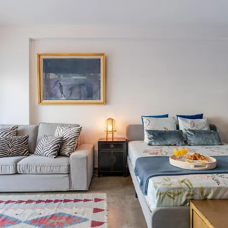 Hostwise - Modern Flat W/ Terrace | Near The *