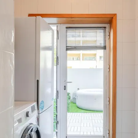 Hostwise - Modern Flat W/ Terrace | Near The *