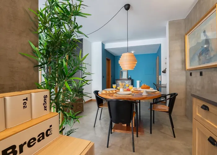 Hostwise - Modern Flat W/ Terrace | Near The アパート