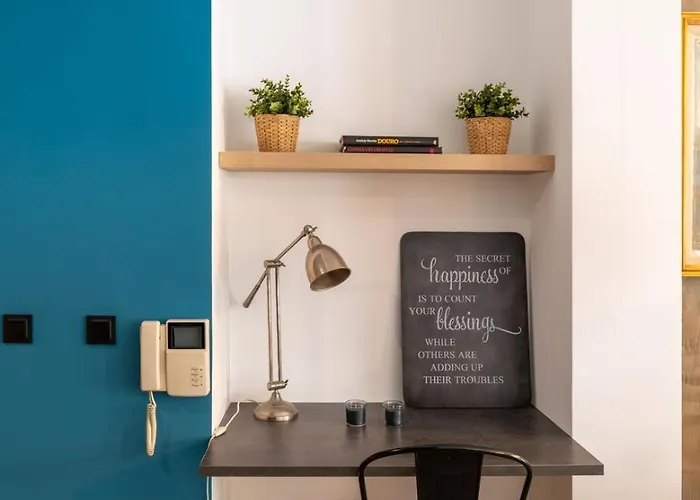 Hostwise - Modern Flat W/ Terrace | Near The *